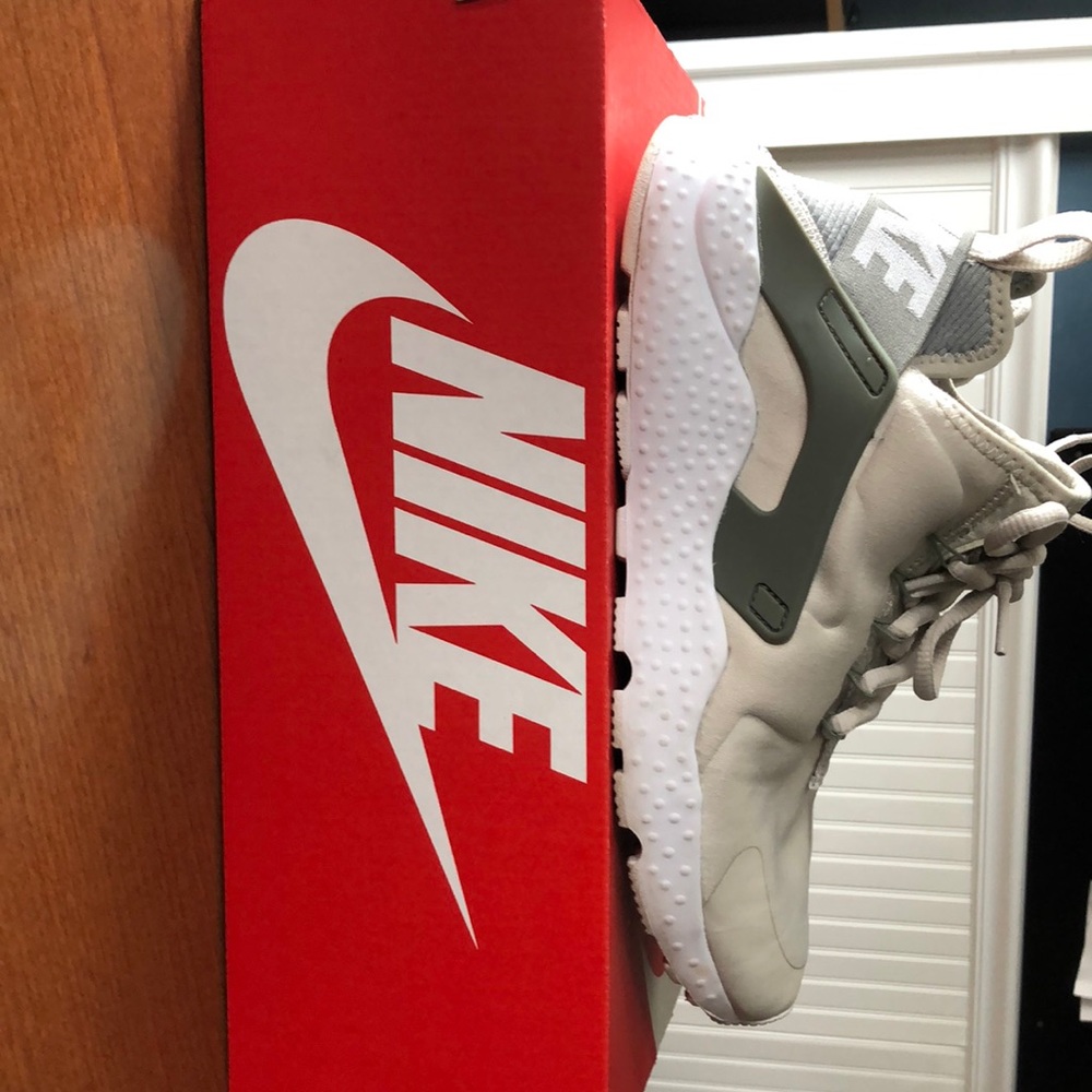 Nike Women’s Huarache Run Ultra